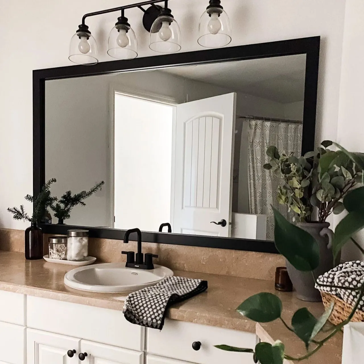 FRAMES MIRROR GLASS