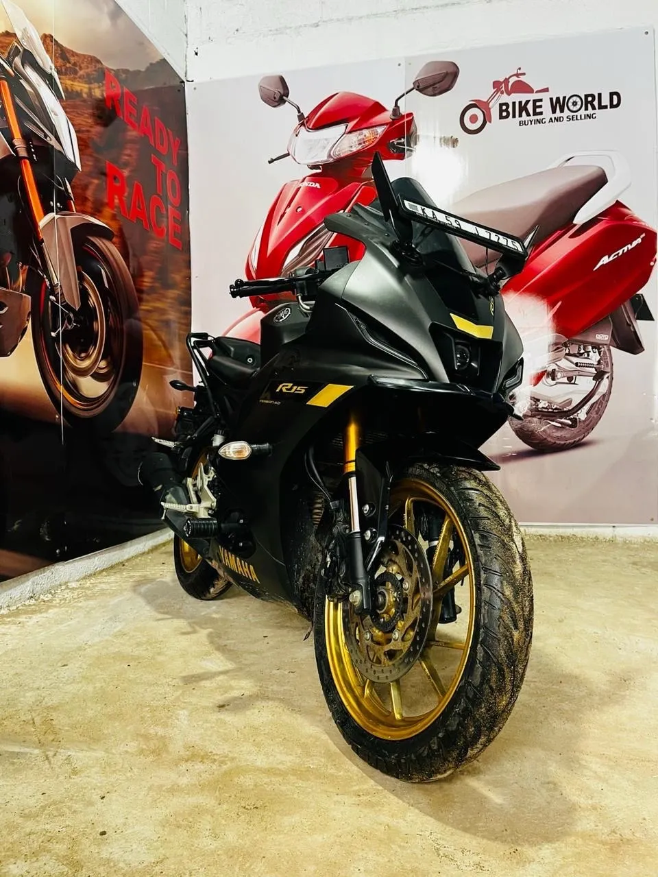 Yamaha R15