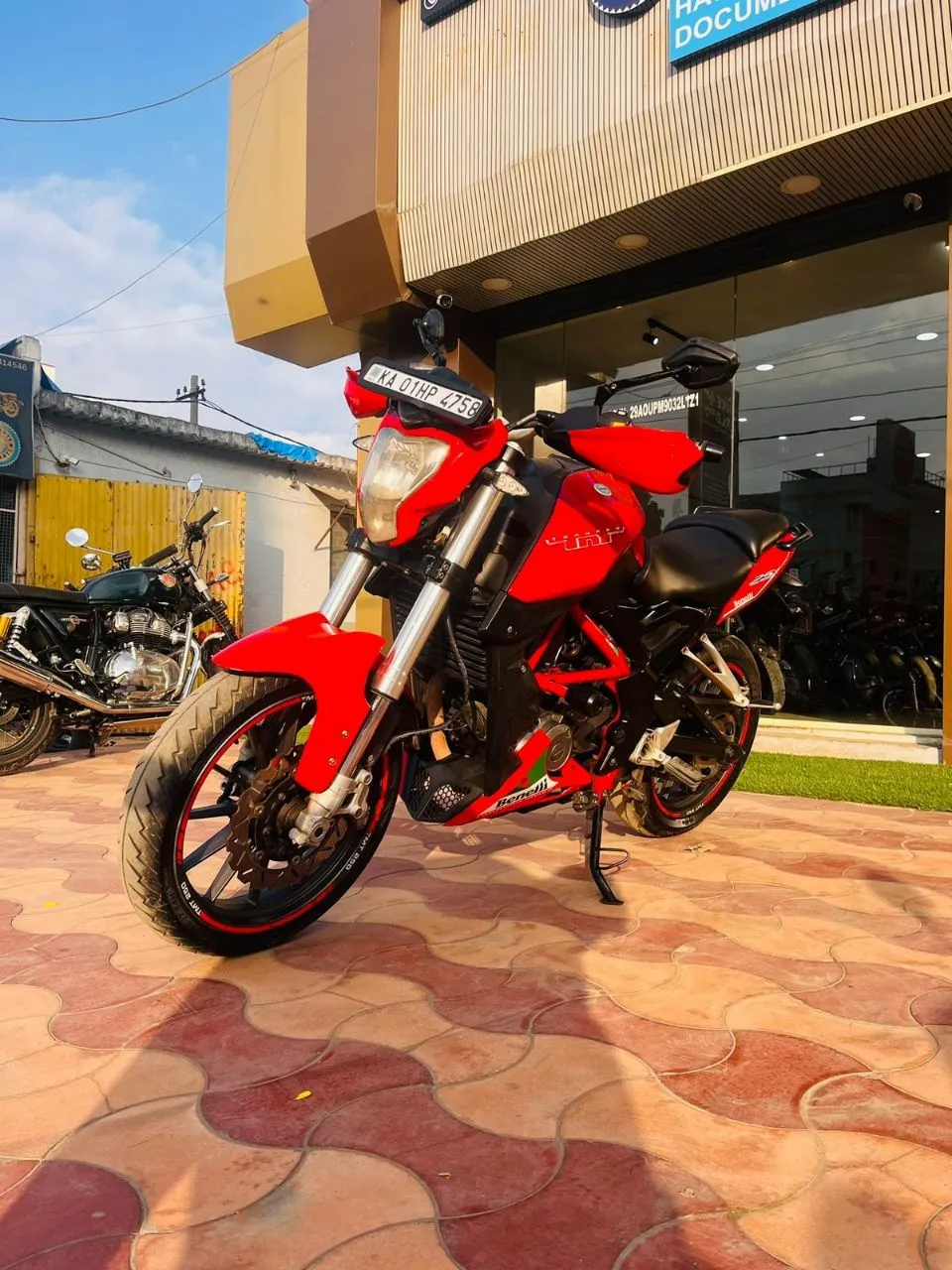 Benelli 250