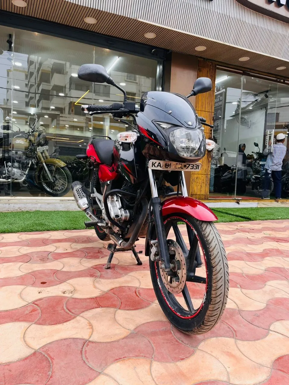 Pulsar 150