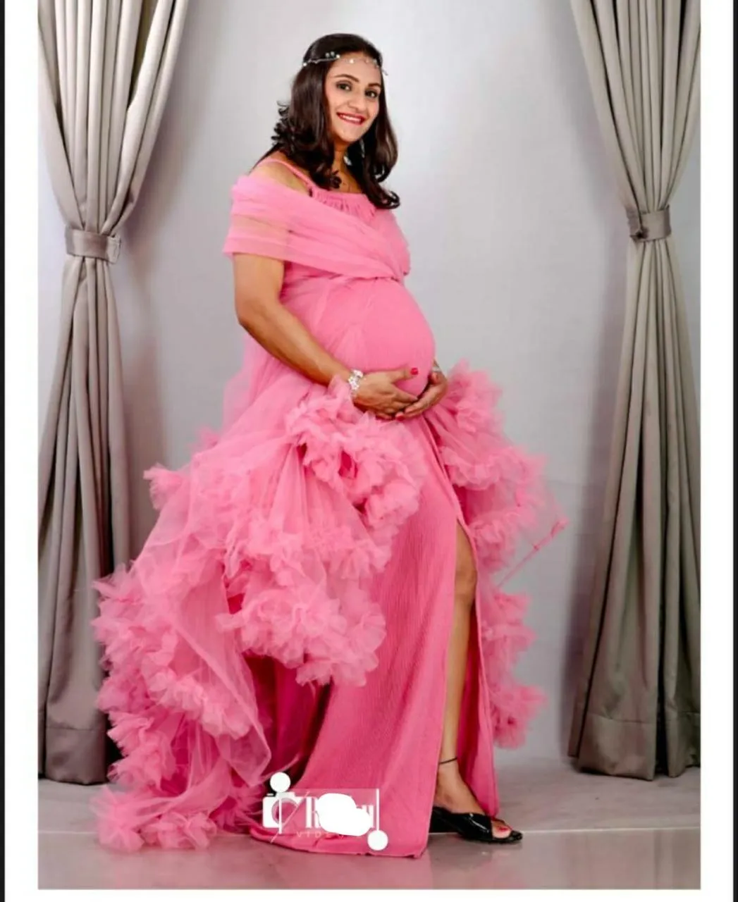 Meternity Gowns