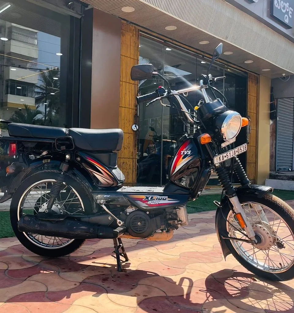 TVS XL100