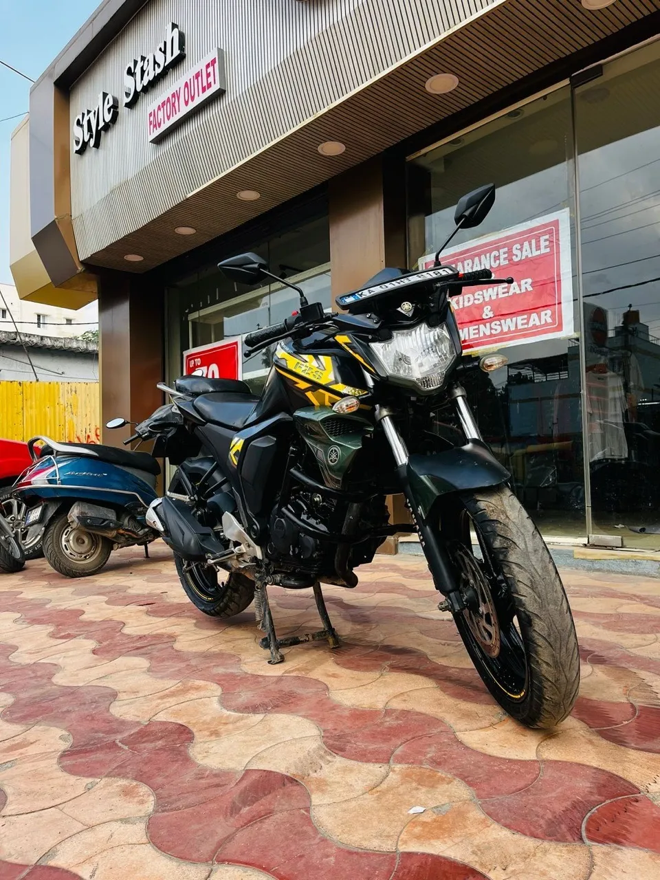 Yamaha FZ-S