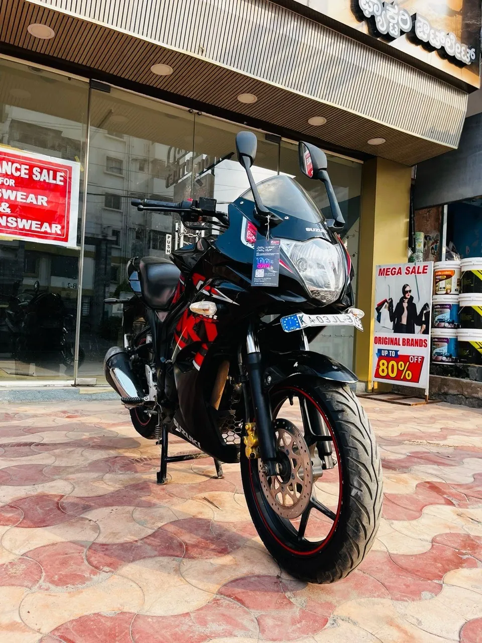 Suzuki gixxer